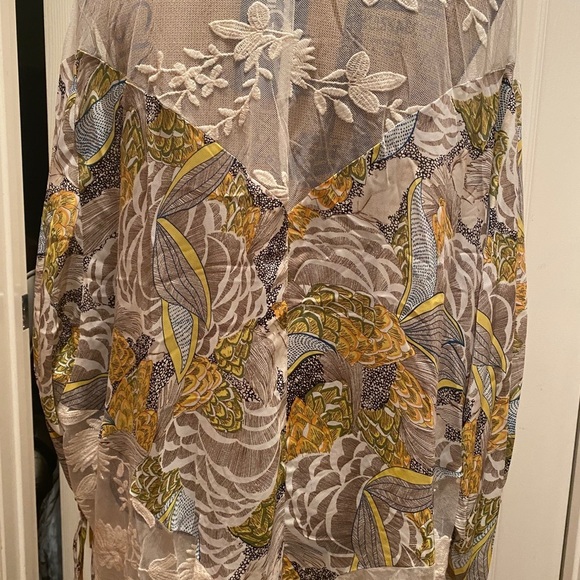 Floral print & crochet soft lace maxi kimo… - Picture 5 of 7